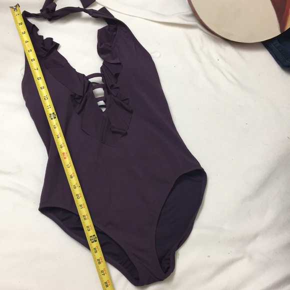 ❗️SOLD❗️NWT Gorgeous ruffled halter swimsuit - Picture 6 of 8